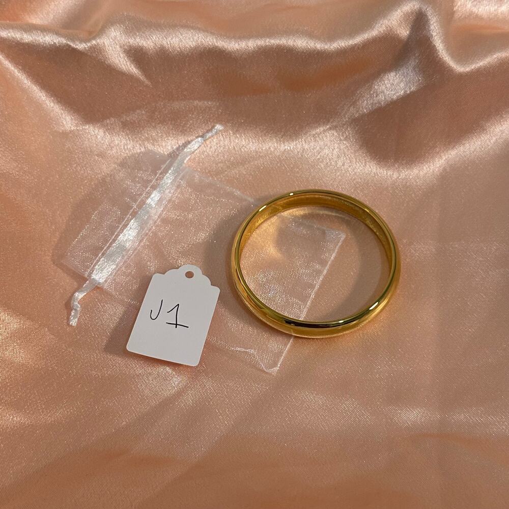 Gold Bangle - Picture 7 of 8